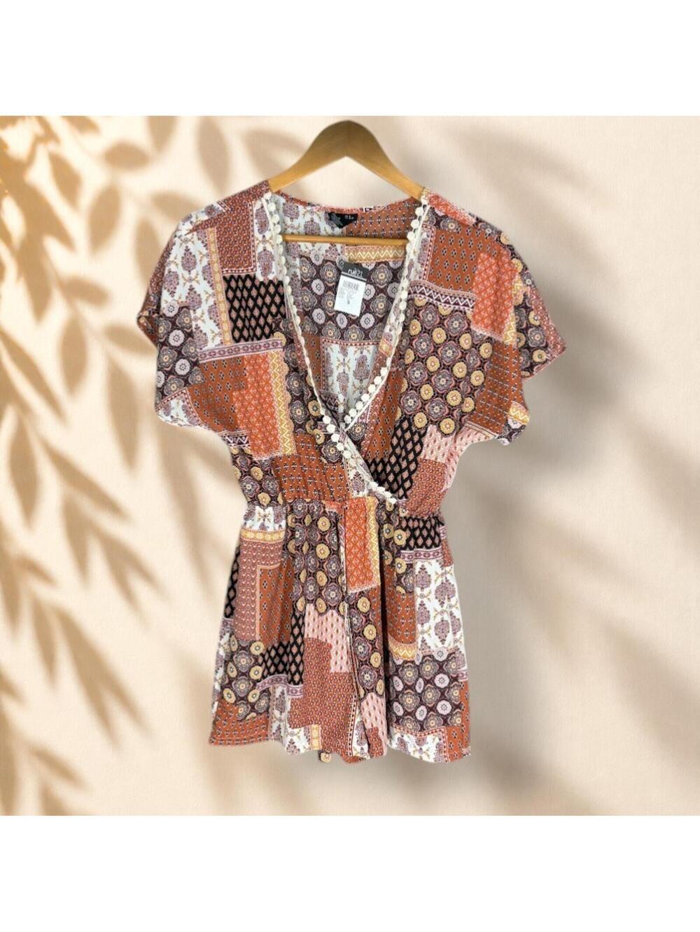New Rue21 Jumpsuit Women S Small Brown Geometric Short Sleeve V-Neck Wide Leg